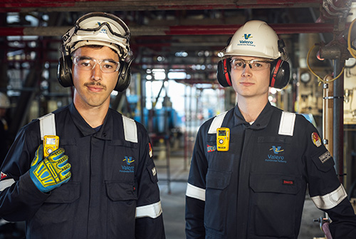 Students at Kooilspetroleum's Pembroke refinery